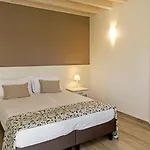 Agriturismo La Rocca باردولينو