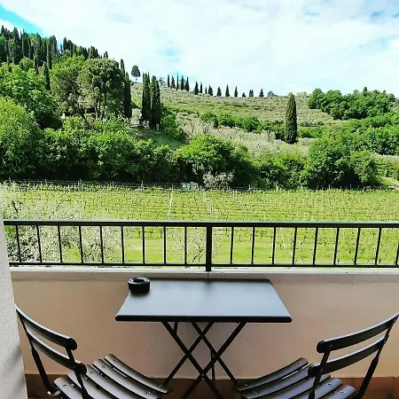 Farm stay Agriturismo La Rocca *