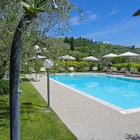 Agriturismo La Rocca *