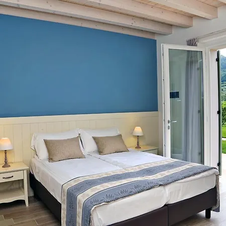 Agriturismo La Rocca مزرعة للإقامة باردولينو