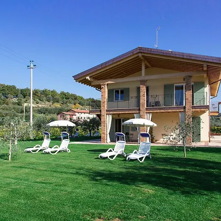 Agriturismo La Rocca Farm stay *