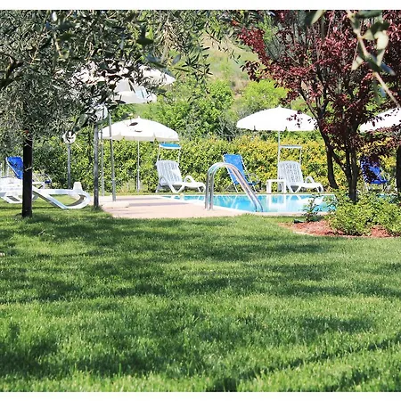 Agriturismo La Rocca * باردولينو