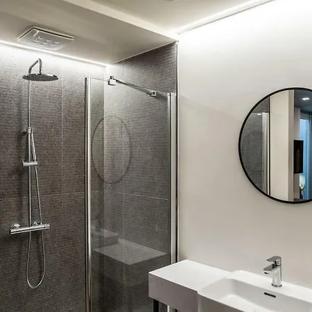 Agriturismo La Rocca مزرعة للإقامة *