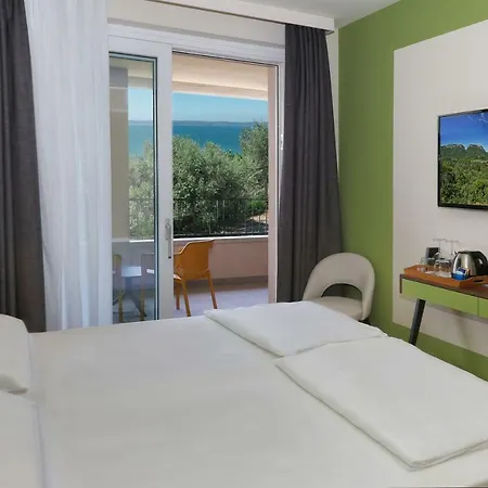 Agriturismo La Rocca Farm stay Bardolino