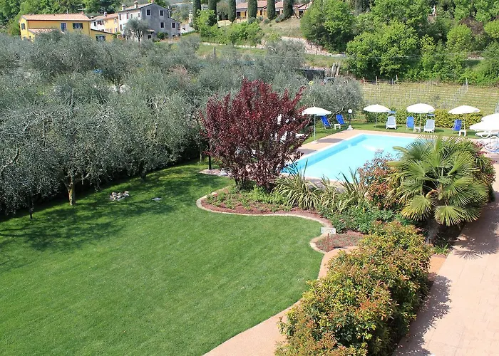 Lantgård La Rocca *