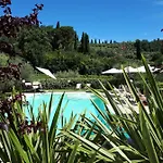 农家乐 La Rocca 巴多利诺